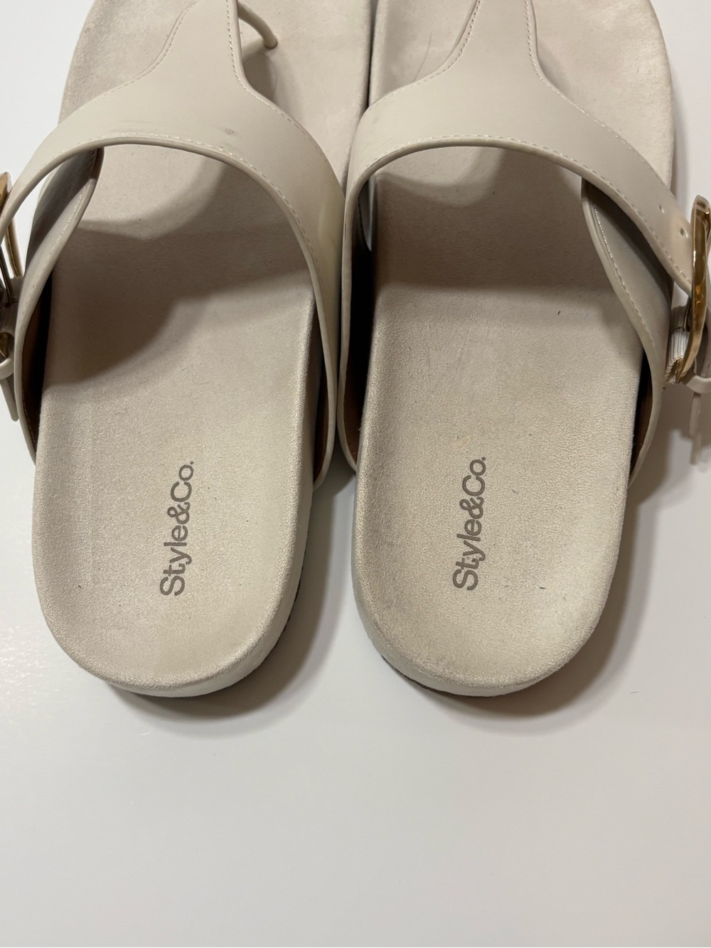 Style & Co. Ivory size 10 Thong Buckle Slide Sandals - Picture 2 of 8